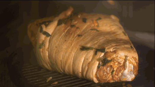 自从有了它，蛋糕、酸奶、烤鸡全都自己做，朋友自带碗筷来