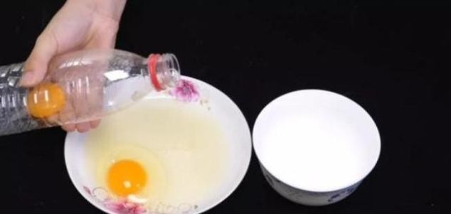没有打蛋器怎么将蛋清打发（1分钟教会你自制打蛋器）