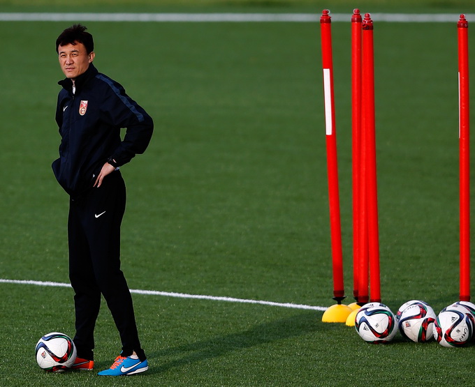 中国vs伊朗足球比分（中国国奥0-1伊朗，三连败0进球改写历史最差成绩，主帅郝伟表态）-华海博客