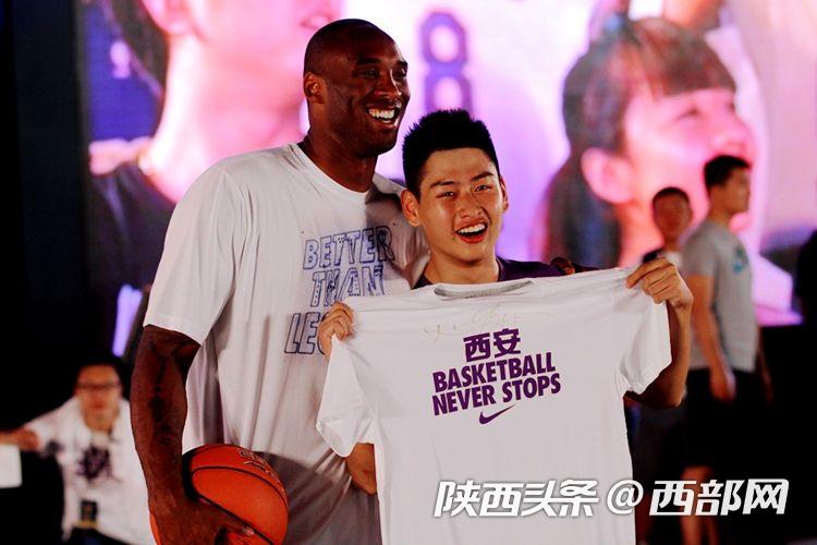 哪些nba球员来过西安(科比坠机不幸去世 7年前造访西安成古城“科蜜”永久的回忆)