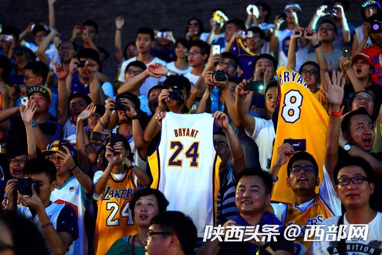 哪些nba球员来过西安(科比坠机不幸去世 7年前造访西安成古城“科蜜”永久的回忆)