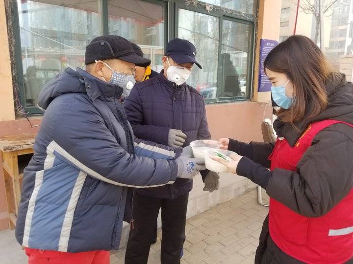 并肩战“疫”，他们志愿冲上了一线