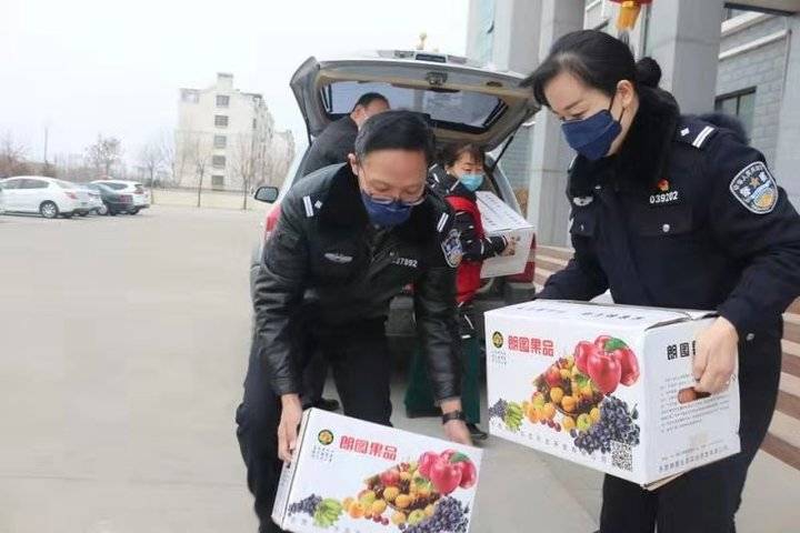 并肩战“疫”，他们志愿冲上了一线