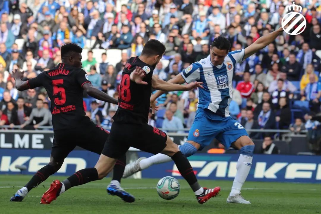 西班牙人1-1马德里竞技，武磊、德托马斯联手造乌龙