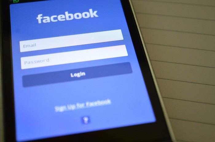 Facebook撤下300多个跟伊朗激进组织有关的虚假账号页面群组