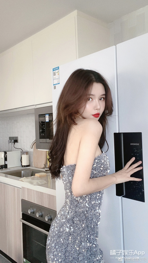 千万粉丝网红自创诺贝尔化妆学奖，曾四次抄袭，这还法学本科生？