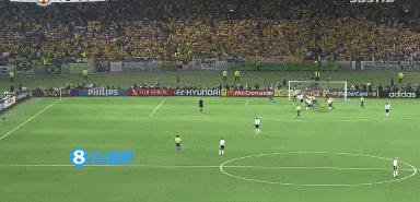 尖峰时刻之经典回顾——02年横滨之役，德国vs巴西