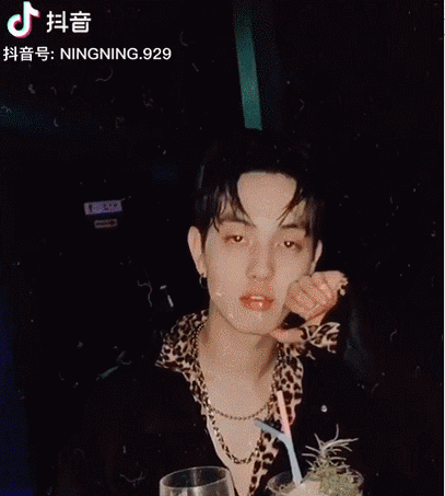 高颜值中韩情侣大赏！恋爱日常甜到发齁，想众筹让他们演偶像剧