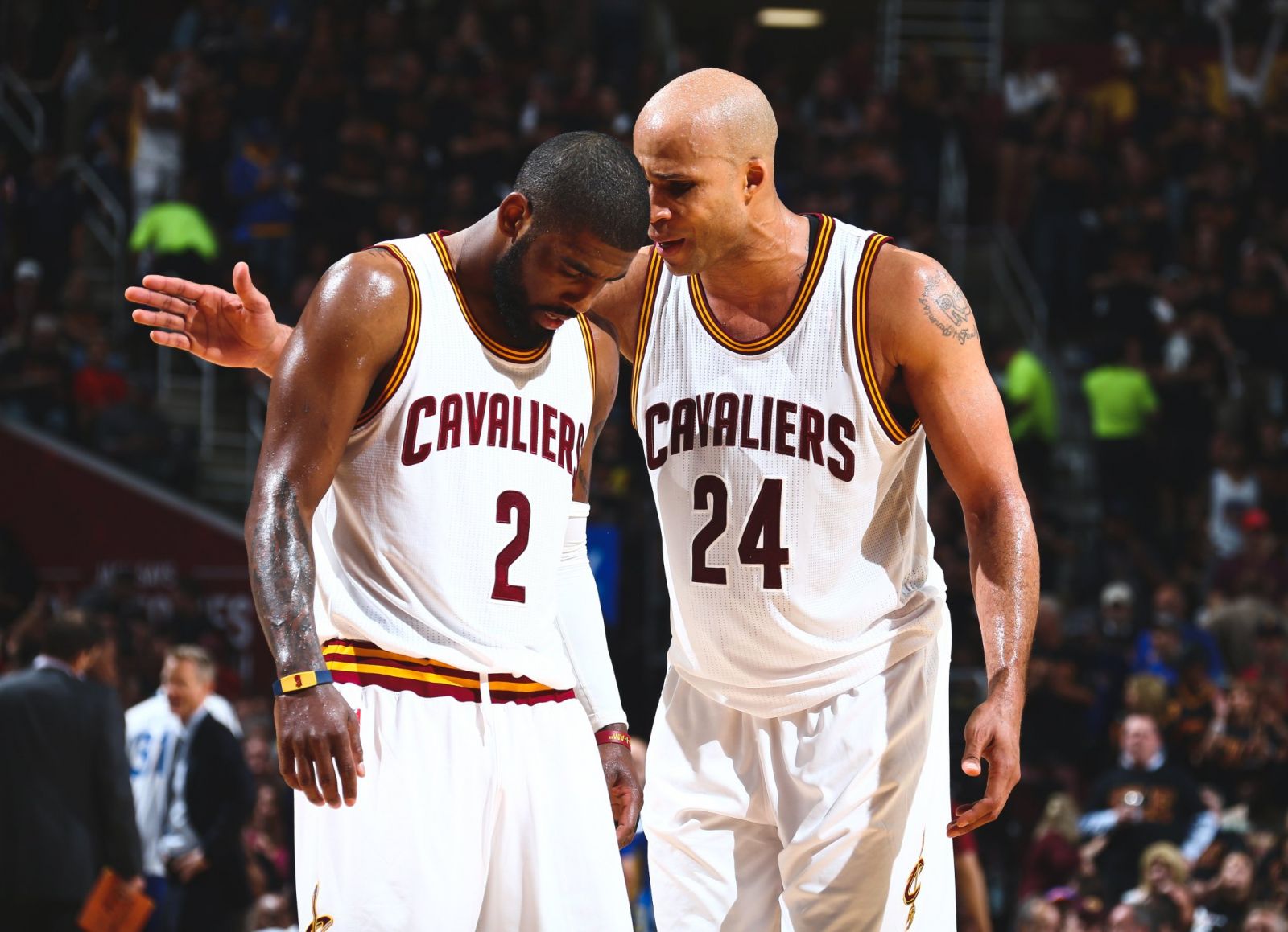 2016g6全场中文回放(骑士官方晒图回顾16年总决赛g6:最美妙二字,抢七)