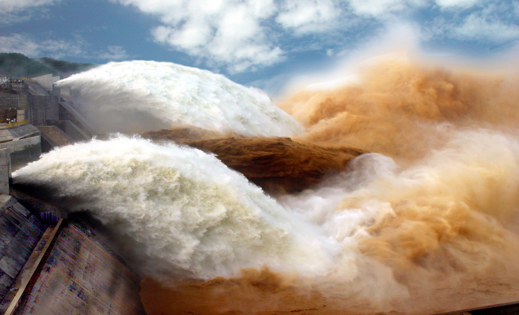 小浪底开闸放水.