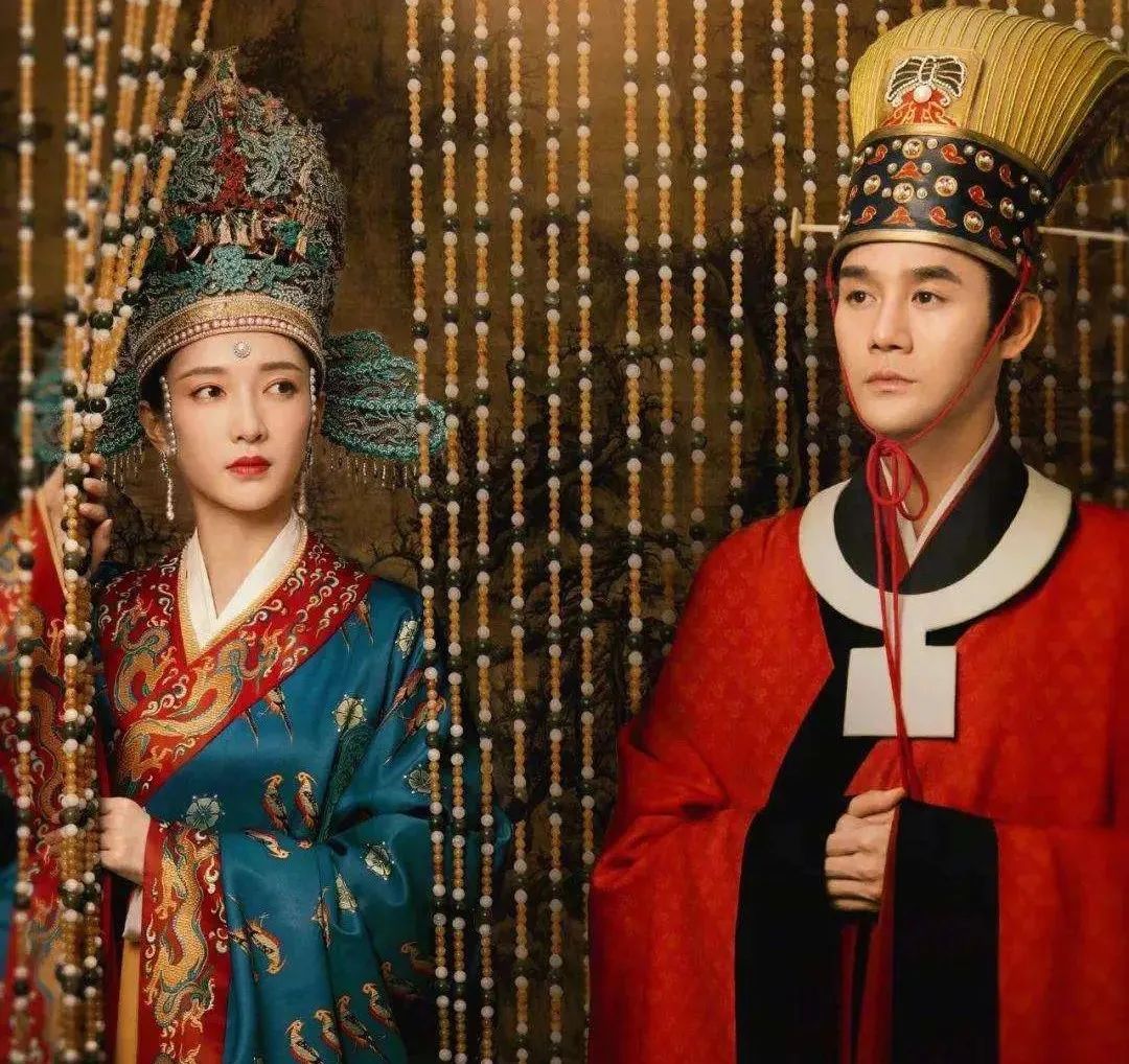 汉服的复兴与尴尬：你穿的是古装还是和服？