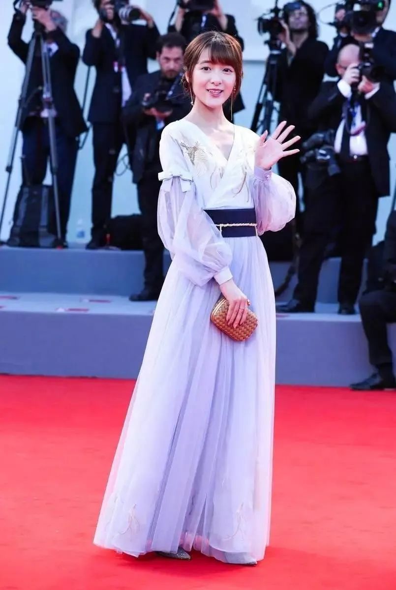 汉服的复兴与尴尬：你穿的是古装还是和服？