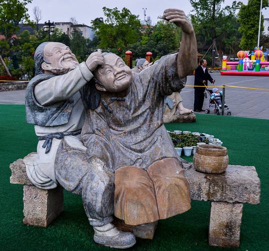 客家人表述亲情的方言，你知道几句？