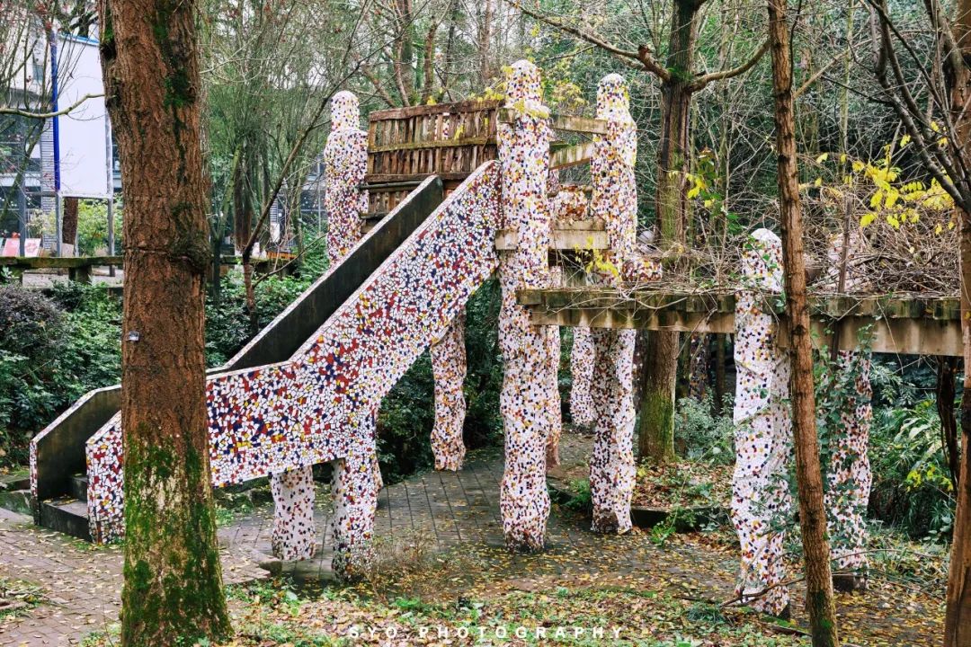 重庆｜在重庆川美学院“遇见”高迪（沙坪坝区一日游）