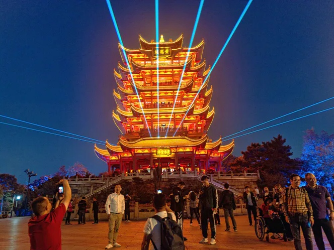 黄鹤楼在(zai)哪儿（黄鹤楼在哪里拍照比较好(hao)）-第8张图片-大连信息网