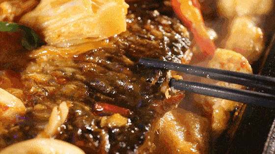 跳水鯽魚的由來（上山吃雞，下江吃魚，重慶給你一個走不動路的理由）