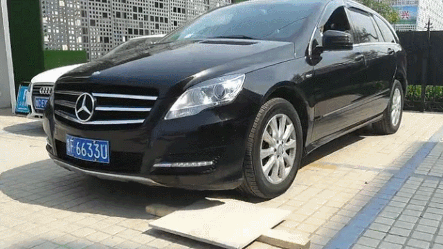 你的园林距离精品，还差一块仿石材石英砖 
