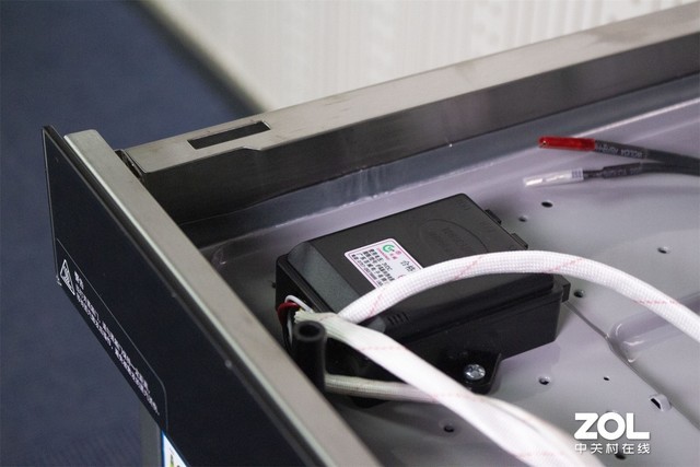 是否表里如一？火星人E4Z集成灶暴力拆解