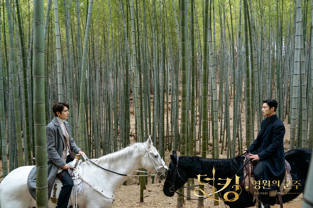 THEking（韓劇《The King》遇冷，是李敏鎬失了皇冠，還是金恩淑丟了筆）