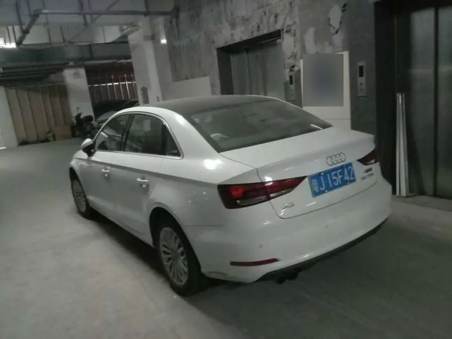 上新！奥迪汽车4.9万起拍不限购，还有超值