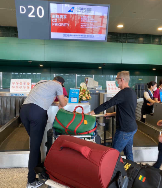 莫泰效力过cba哪个球队（“合同到期”离队的莫泰，恐怕再也回不来CBA了）-华海博客