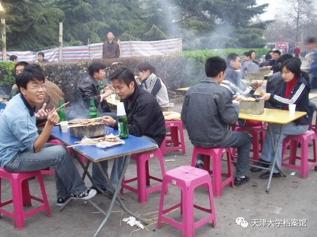天大人、南开人的“地摊”记忆