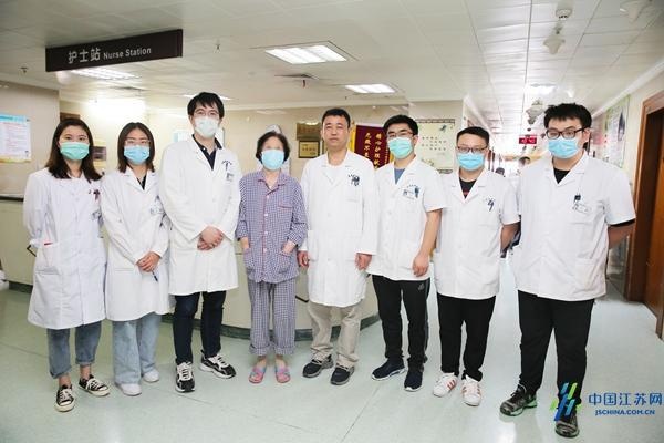 胸口烂了个洞，久治不愈怎么办？想不到医生竟然巧手给她打“补丁”