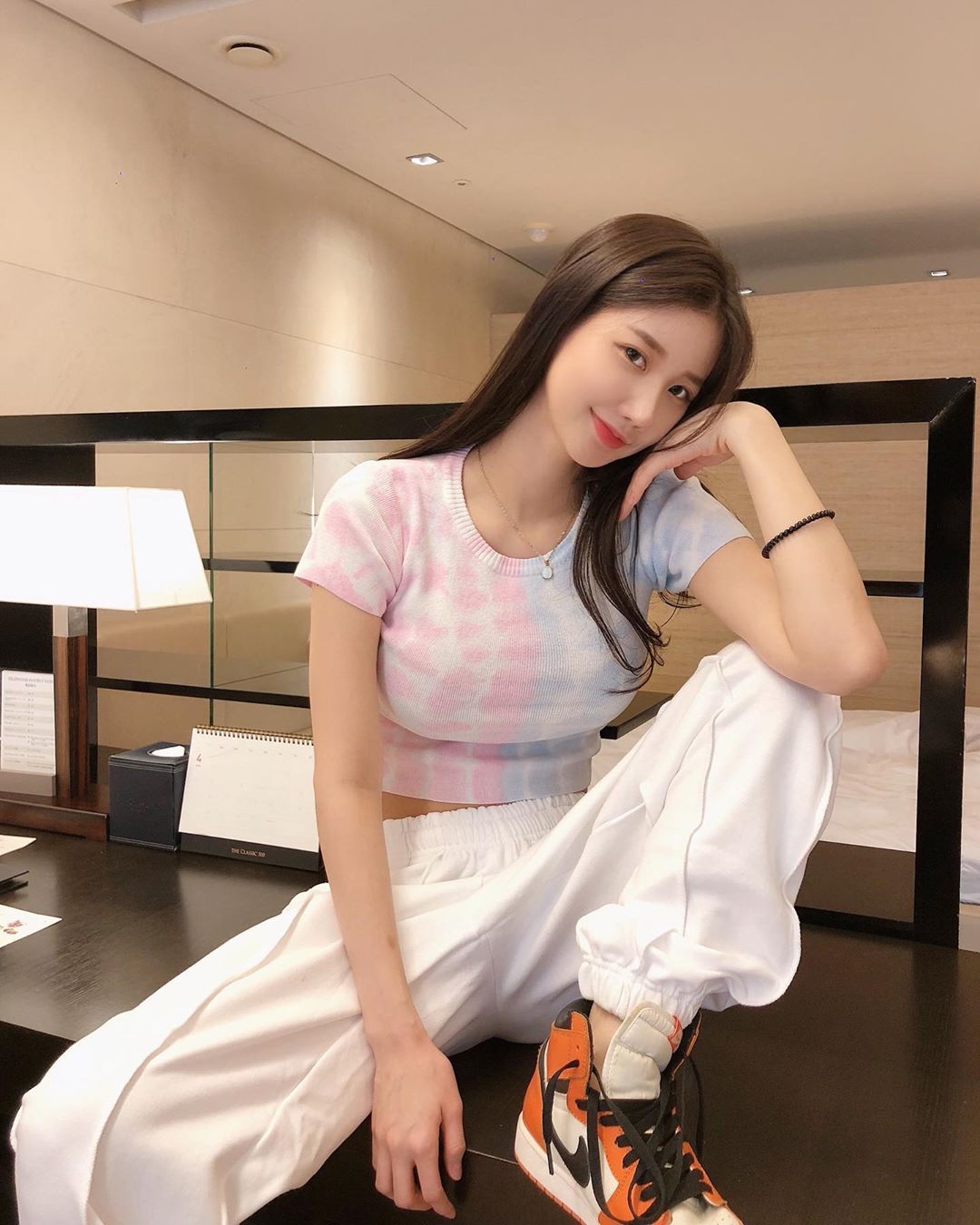 DJ Soda 转型！韩国「最顶球鞋女神」称号恐怕要被闺蜜抢走了