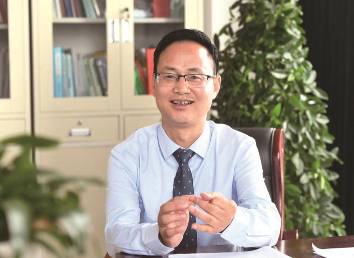 平民本色 爱心育人铸教育之魂——专访嘉兴市秀水高级中学校长蔡文祥