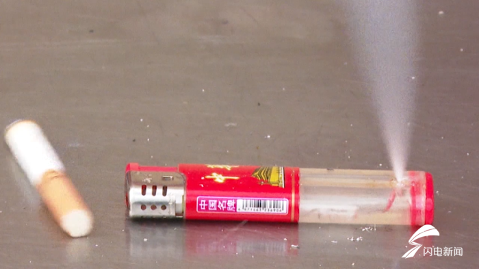 41秒丨消防实验给你警示：小小打火机 爆炸威力真不小