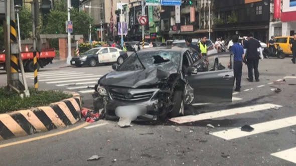 死神来了？留美大学生躲疫情返乡 却遭车撞飞惨死