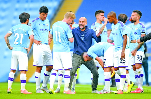 曼城为什么遭欧冠禁赛（曼城推翻禁赛处罚的背后有何玄机 欧洲足坛真的是钱多好办事？）-趣拿体育