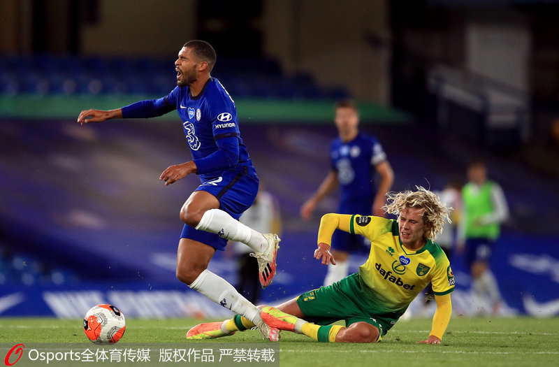 1-0小胜诺维奇(英超—吉鲁破门切尔西1—0小胜诺维奇 力保前三位置)