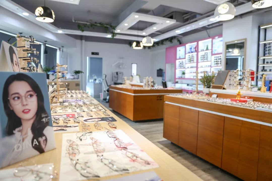 1元预订:仅需99元配1.60超薄防蓝光眼镜套餐「6店通用」
