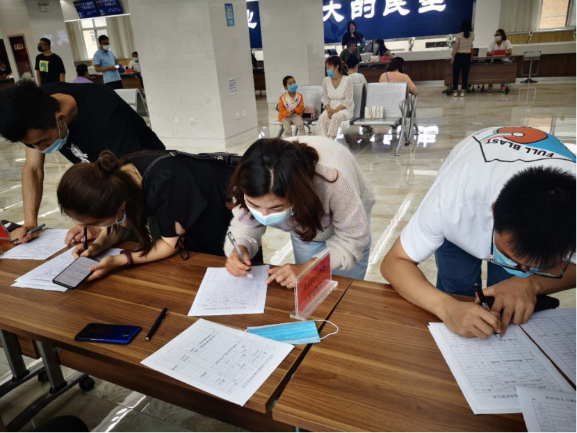 庆阳市2020年支持未就业高校毕业生到企业就业暨民营企业招聘会成功举办
