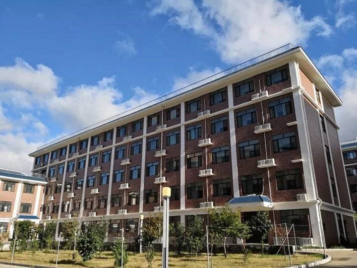 选择泰安力明科技职业中专十大理由