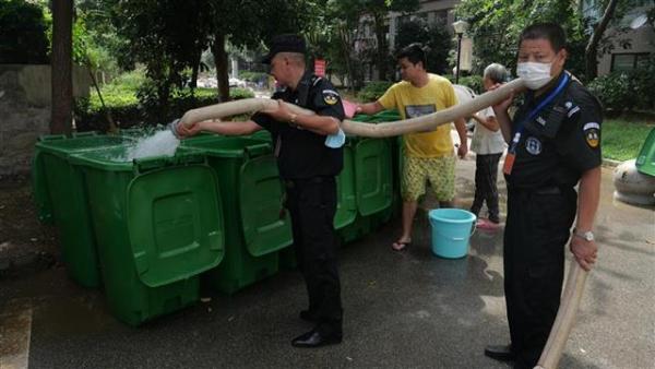 武汉这一区域停水，消防车洒水车跨区送水救急