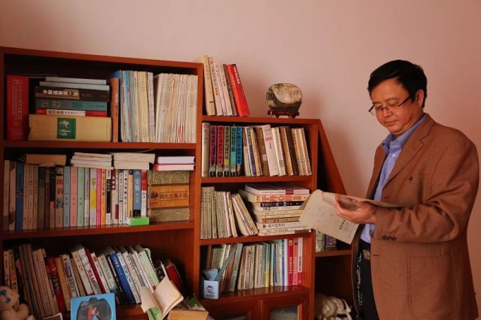 通俗，是对经典的大众化解读——评《通俗解读》