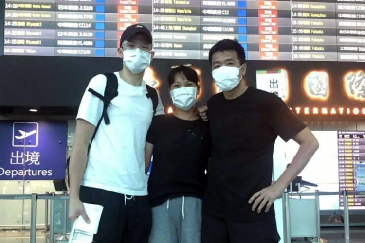 cba榜眼祝铭震哪个队（CBA官微带您了解新秀近况 状元区俊炫体测摸高358cm全队第1）