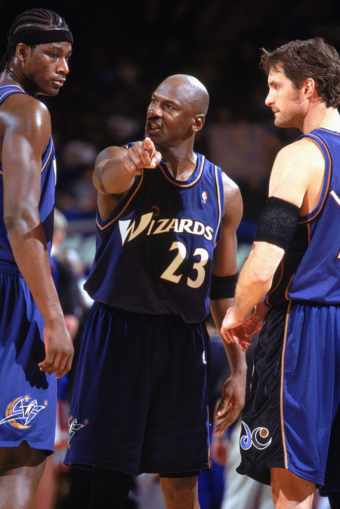 nba2011（劳资协议讲解：2011年停摆中最抠门的老板竟是乔丹？）