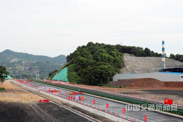 做精做细把萍莲高速建成“平安百年品质工程”