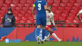 欧国联-埃里克森点射马奎尔染红 十人英格兰0-1丹麦