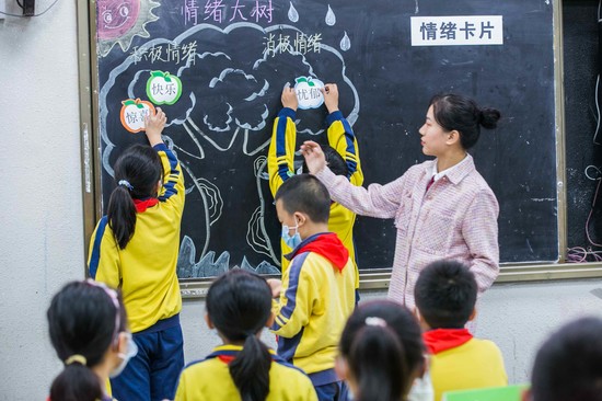 梦想基金青少年健康护航公益项目湖北行温情启程