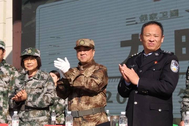 霸气超燃！山东力明科技职业学院新生军训成果汇报