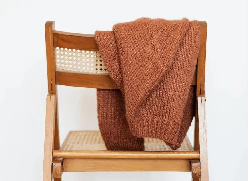 毛衣掉毛、起球，大衣有污渍怎么办？几招让你摆脱烦恼