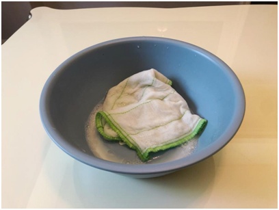 毛衣掉毛、起球，大衣有污渍怎么办？几招让你摆脱烦恼