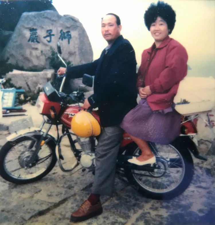 青岛一对夫妻成拆迁网红!手里9套房,开着房车游遍全国!这么多房子…咋来的