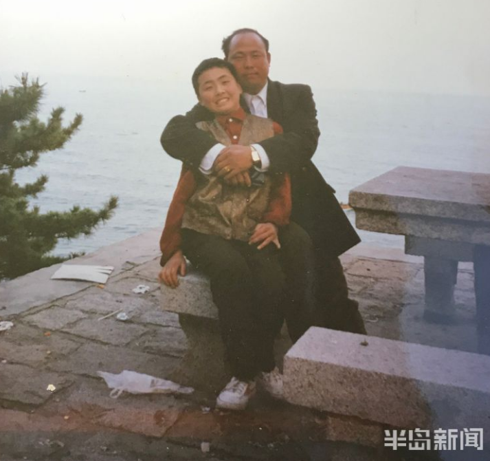 青岛一对夫妻成拆迁网红!手里9套房,开着房车游遍全国!这么多房子…咋来的