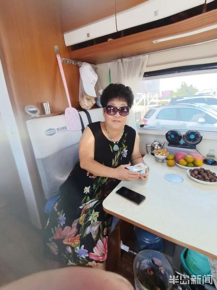 青岛一对夫妻成拆迁网红!手里9套房,开着房车游遍全国!这么多房子…咋来的