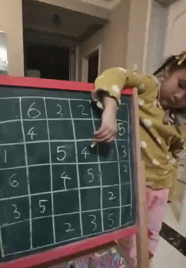 幼升小最难的一道面试题，我带孩子半个周末就破了